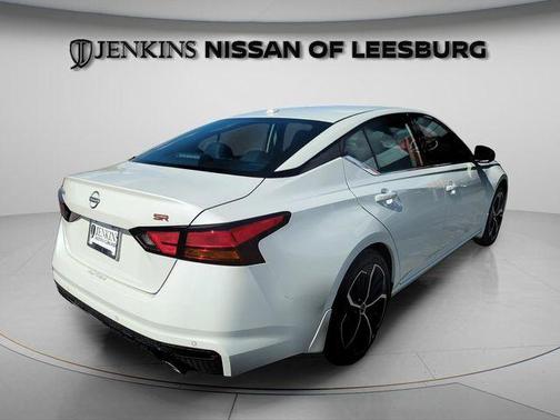 White 2025 Nissan Altima SR