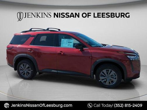 Scarlet Ember 2026 Nissan Pathfinder SV