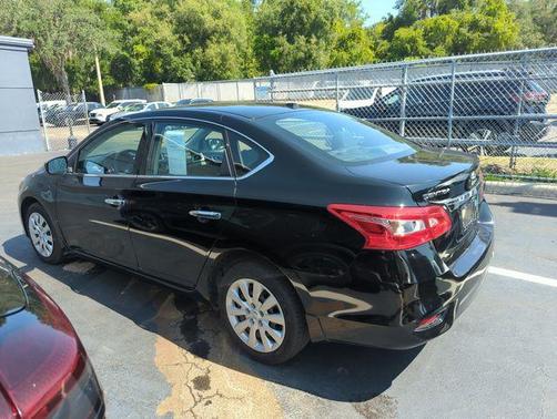 Black 2016 Nissan Sentra SV