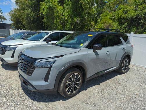 Boulder Gray Metallic 2026 Nissan Pathfinder Platinum