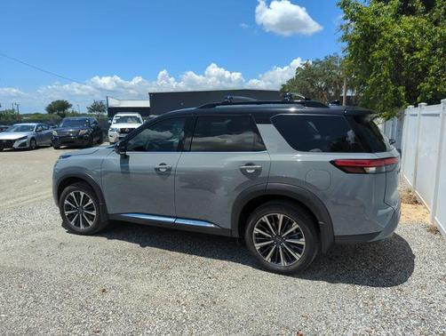 Boulder Gray Metallic 2026 Nissan Pathfinder Platinum
