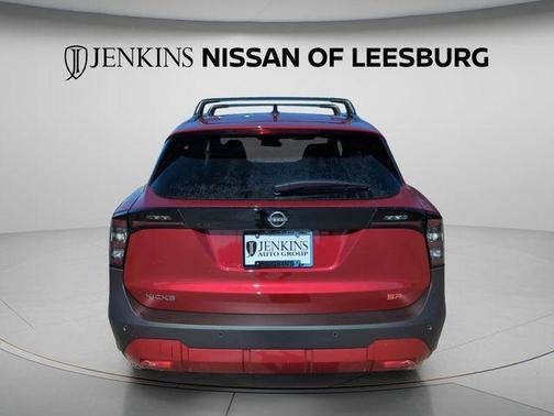 Scarlet Ember T 2026 Nissan Kicks SR