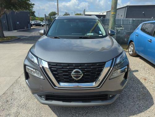 Gun Metallic 2021 Nissan Rogue SL
