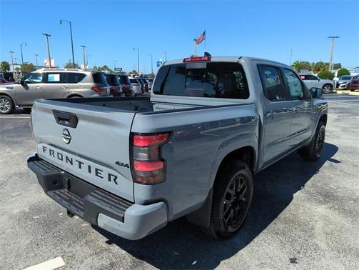 2026 Nissan Frontier SV