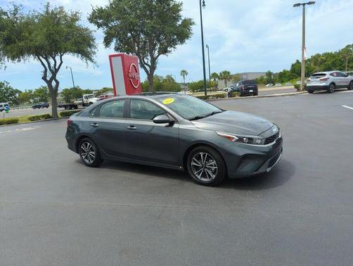 Gravity Gray 2024 Kia Forte LXS