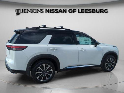 White / Black 2026 Nissan Pathfinder Platinum