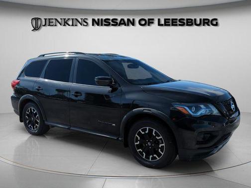 2020 Nissan Pathfinder SV