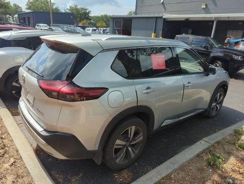 Brilliant Silver Metallic 2022 Nissan Rogue Platinum
