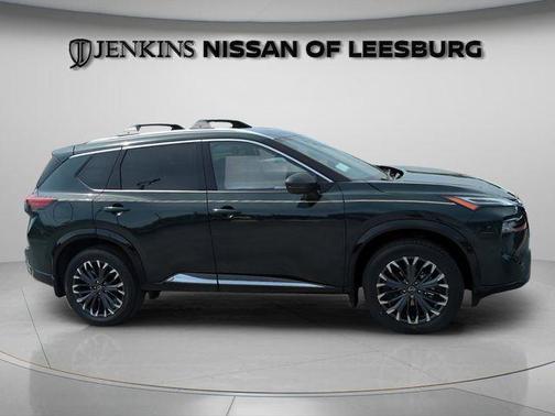 Obsidian Green 2026 Nissan Rogue Platinum