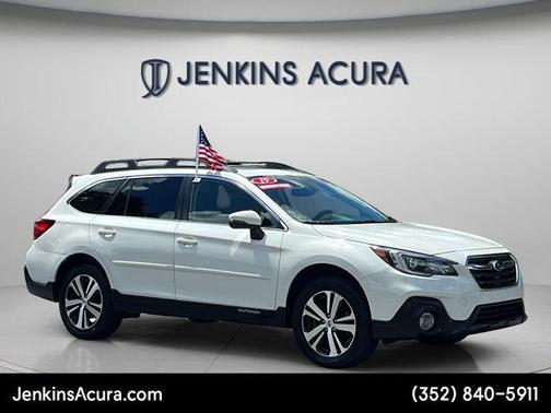 Crystal White Pearl 2019 Subaru Outback 2.5i Limited