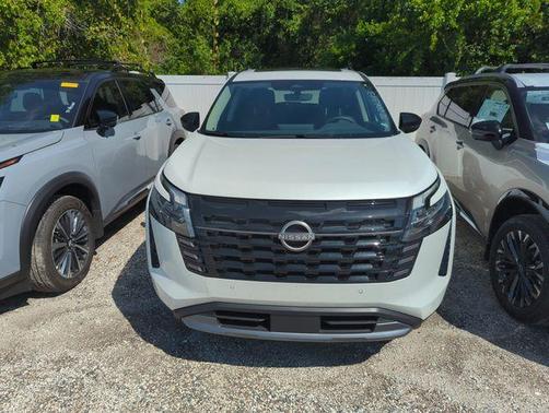 Pearl 2026 Nissan Pathfinder SL