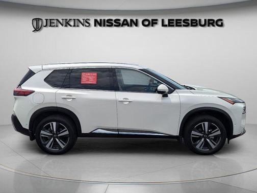 White 2023 Nissan Rogue Platinum