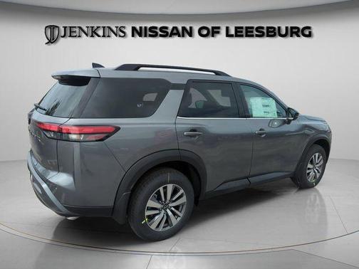 Gun Metallic 2026 Nissan Pathfinder SL