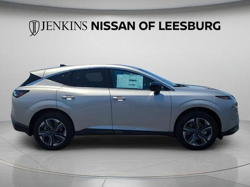 Champagne Silve 2026 Nissan Murano SL