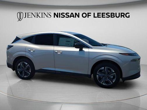 Champagne Silve 2026 Nissan Murano SL