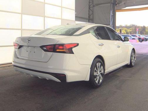 Glacier White 2020 Nissan Altima 2.5 S