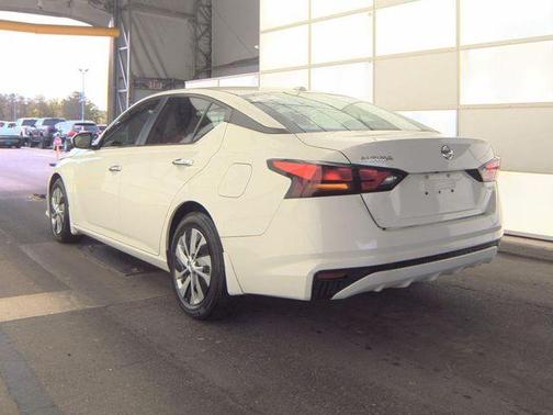 Glacier White 2020 Nissan Altima 2.5 S