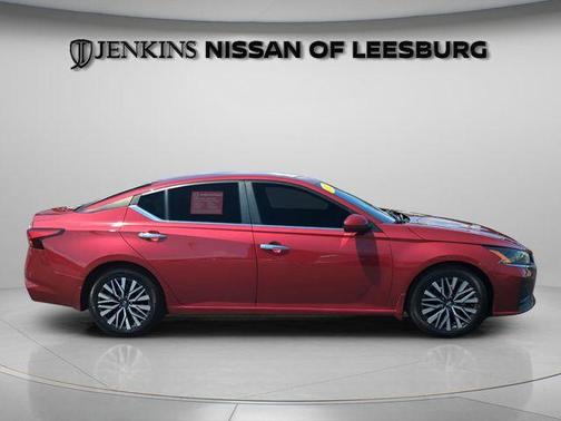 Scarlet Ember 2023 Nissan Altima 2.5 SV