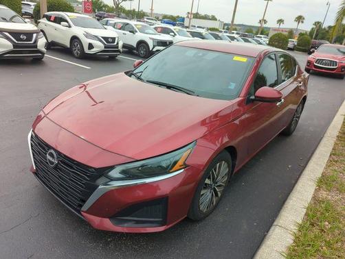 Scarlet Ember 2023 Nissan Altima 2.5 SV