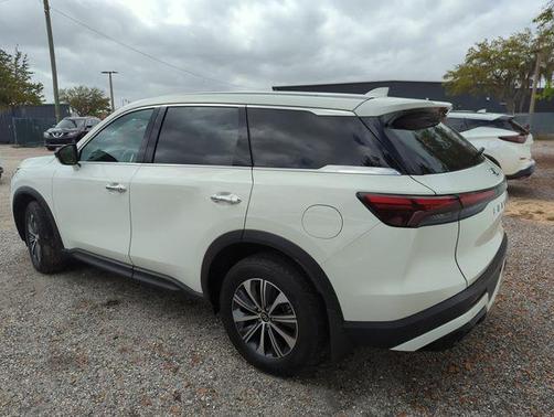 2023 INFINITI QX60 Pure