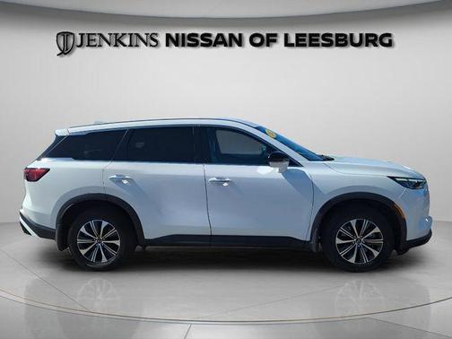 Glacier White 2023 INFINITI QX60 Pure