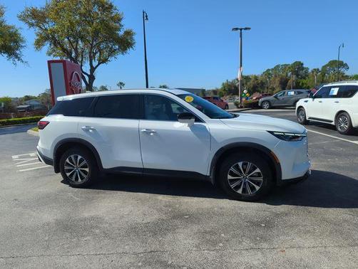 2023 INFINITI QX60 Pure