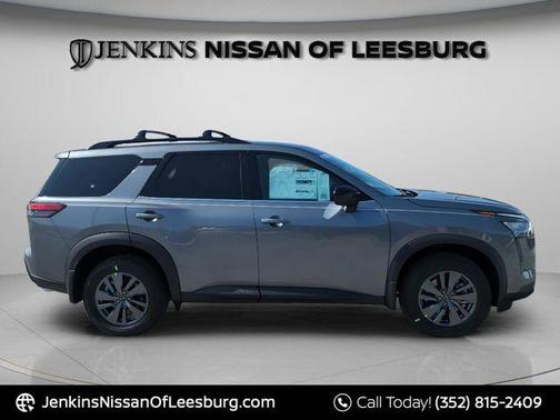 2026 Nissan Pathfinder SV