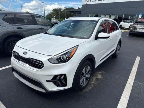 Snow White Pearl 2020 Kia Niro LX