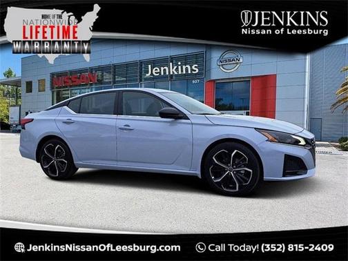 2025 Nissan Altima SR