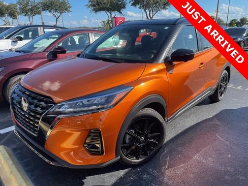 2023 Nissan Kicks SR