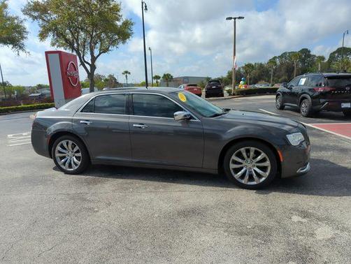 2019 Chrysler 300 Limited