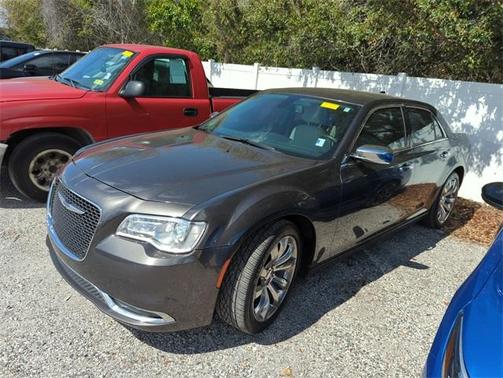 2019 Chrysler 300 Limited