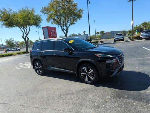 Black 2024 Nissan Rogue SL