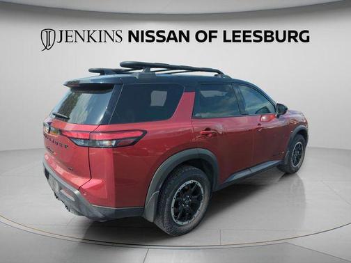 2t Red Blk Roof 2025 Nissan Pathfinder Rock Creek