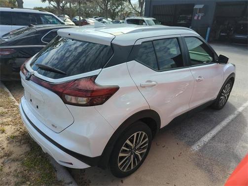 2023 Nissan Kicks SV