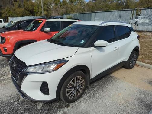 2023 Nissan Kicks SV