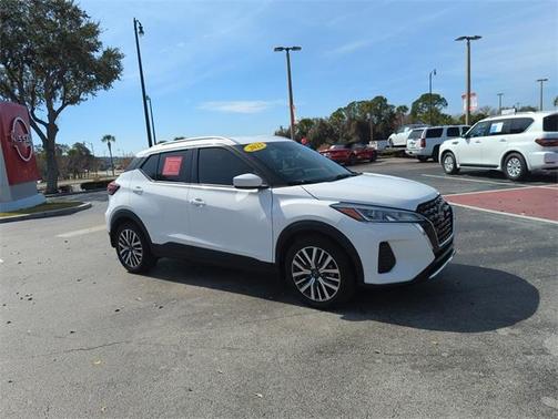 2023 Nissan Kicks SV