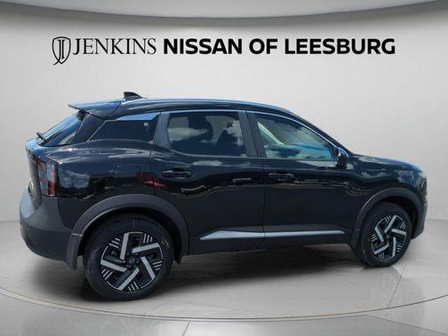 Super Black 2026 Nissan Kicks SV
