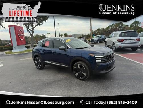 2025 Nissan Kicks SR