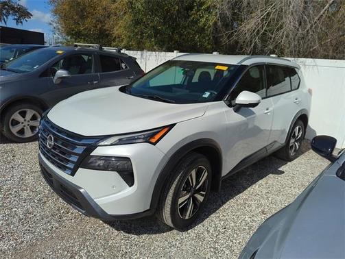 2024 Nissan Rogue SL