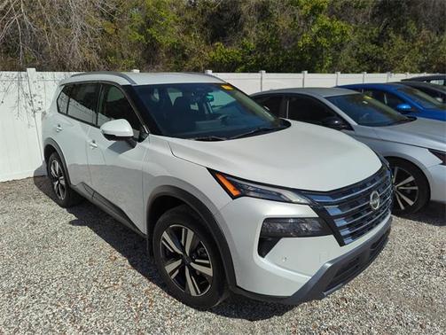 2024 Nissan Rogue SL