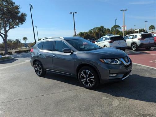 2017 Nissan Rogue SL