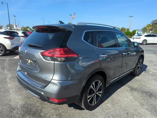 2017 Nissan Rogue SL