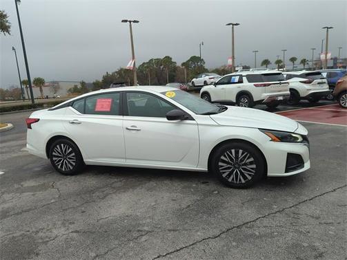 2024 Nissan Altima 2.5 SV