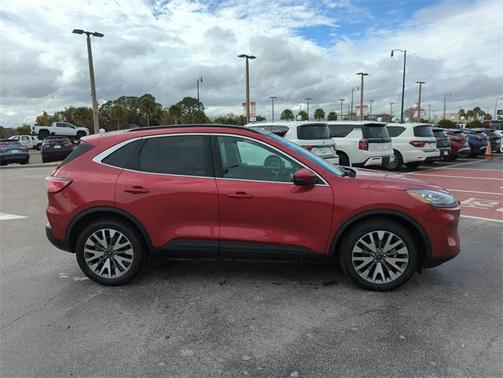 2020 Ford Escape Titanium Hybrid