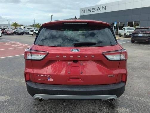 2020 Ford Escape Titanium Hybrid