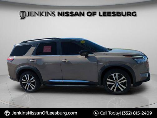 2 Tone Tan / Black Roof 2023 Nissan Pathfinder Platinum