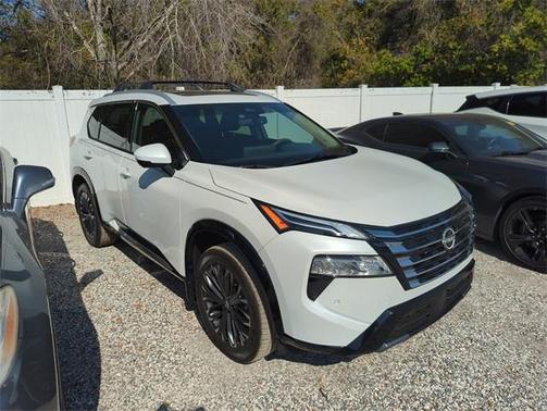 2025 Nissan Rogue Platinum