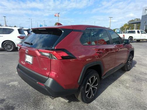 2022 Toyota RAV4 LE