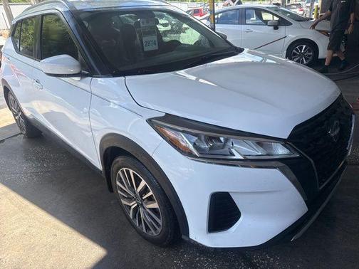 Fresh Powder 2023 Nissan Kicks SV